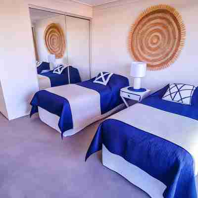 Pelican Sands Beach Resort Rooms