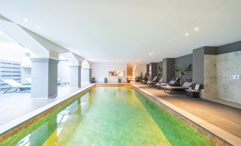 Grand Hotel Normandy by CW Hotel Collection