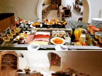 Luxury Boutique Hotel de Castillion Hotels near Steenstraat