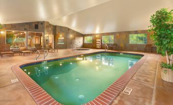 Comfort Inn & Suites Tualatin - Lake Oswego South