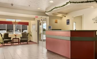 Microtel Inn & Suites by Wyndham Holland