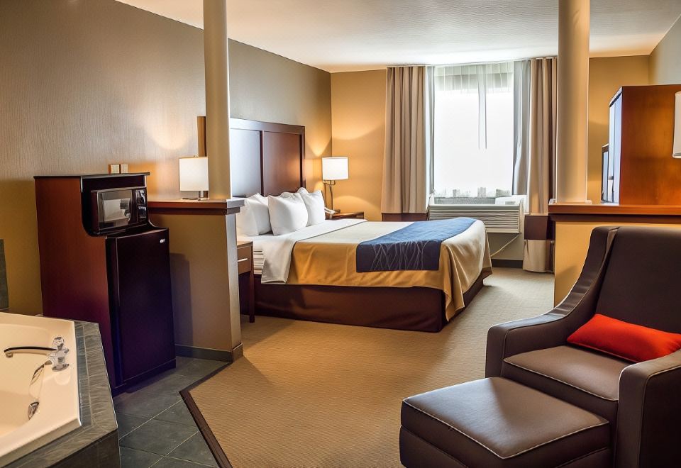 Comfort Inn & Suites Fremont - Housity