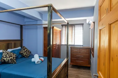 Topaz Apartment Villas-Pool Side Piton V Hotels in 
