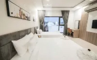 Lake View Hotel