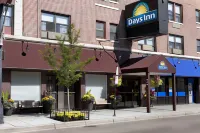 芝加哥林肯公園維爾西飯店 El Maya Restaurant附近的飯店