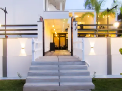 機場信仰酒店 尼甘布酒店