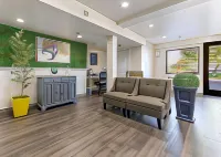 Hillstone Inn Tulare, Ascend Hotel Collection Hotels in Tulare