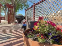 1 or 3 Bedroom Apartment with Full Kitchen Hotels in Page