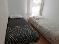 Room in Amsterdam Center. No Parties Allowed
