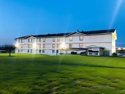 The Inn&Suites SW Omaha