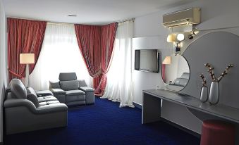 Hotel Europolis