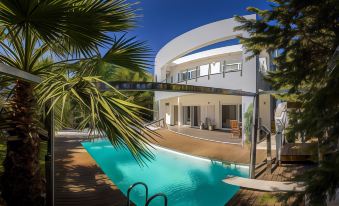 Villa Bond with Private Swimming Pool