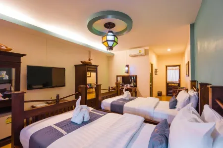 P.Paradise Hotel Отели в г. Kamphaeng Phet