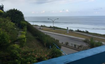 Sunny Ocean B & B