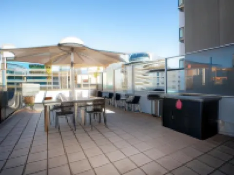 Ridge Apartment Hotel Hotels in Spring Hill