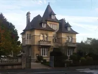 Le Castel Guesthouse Hotel a Bayeux