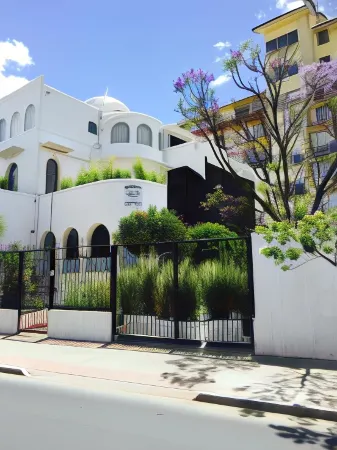 La Coupole Hotel