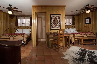 The Maverick Inn Hotels in Alpine