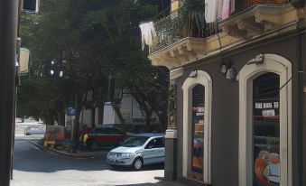 Dante Rooms
