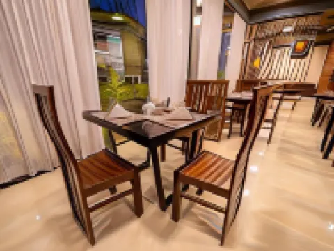 青檸機場中轉酒店 尼甘布酒店