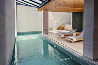 MET HOTEL - Kolam Renang