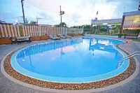 Bcp Hotel - Pools