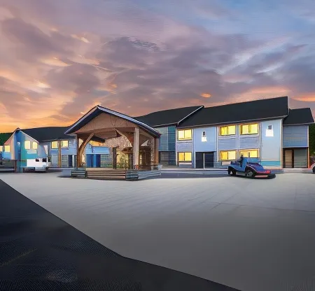 EverSpring Inn & Suites