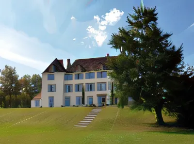 Château de Matel Hôtels à : Roanne
