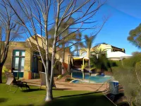 麥迪遜 Spa 汽車旅館 - 限成人 莫亞馬住宿飯店