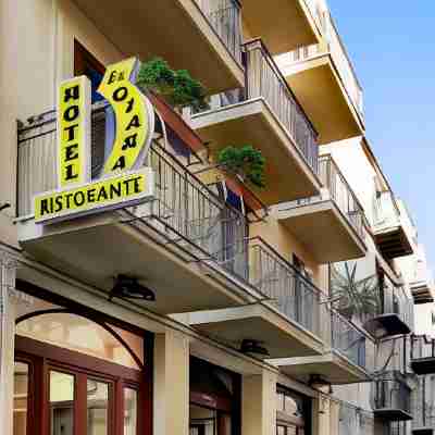 拉吉亞拉飯店 Hotel Exterior