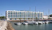 Suites Puerto Sherry Hotels near Baluarte de Zuazo