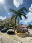 Baker's Suites Boutique Hotel - parking