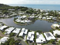 Blue Lagoon Villas Hotels in Trinity Beach