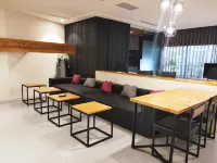 六本木汽車旅館-自由館