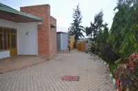 Wailers Lodge