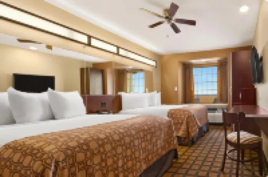 Microtel Inn & Suites by Wyndham Round Rock