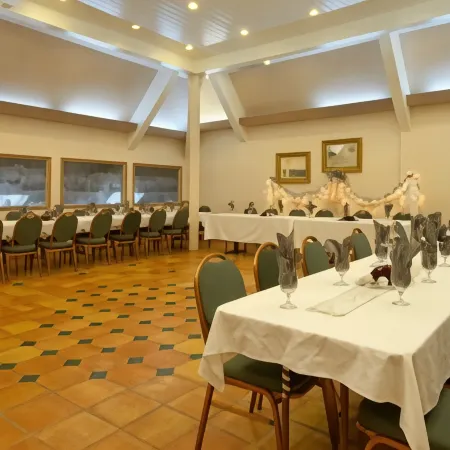 Merced Inn & Suites