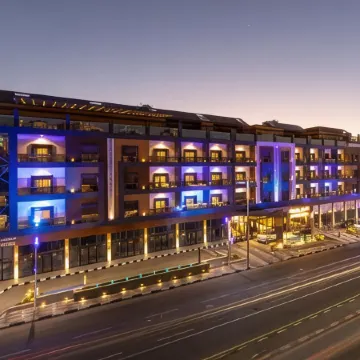 Le Reve Hotel By Le Reve Company