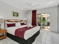 Beachfront Apartments on Trinity Beach Hotels in Trinity Beach