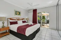 Beachfront Apartments on Trinity Beach Hotels near Marina Quay Park Cairns