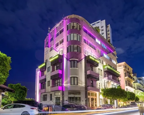 Anoor Studios & Apartments in Gemmayze Hotels near Sursock Museum
