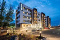 Quest Port Adelaide Hotel berhampiran Lickerish