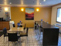 Super 8 by Wyndham Front Royal Hotels in Warren County