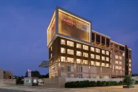 Ramada by Wyndham Gorakhpur Gorakhnath Mandir Road - parking