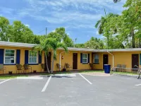 Glades Motel - Naples