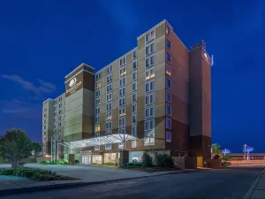 DoubleTree by Hilton Biloxi
