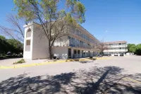 Motel 6 Roseville, MN - Minneapolis North Hotels in Roseville