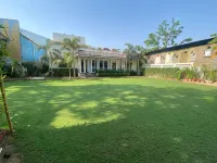 Hotel Cedar