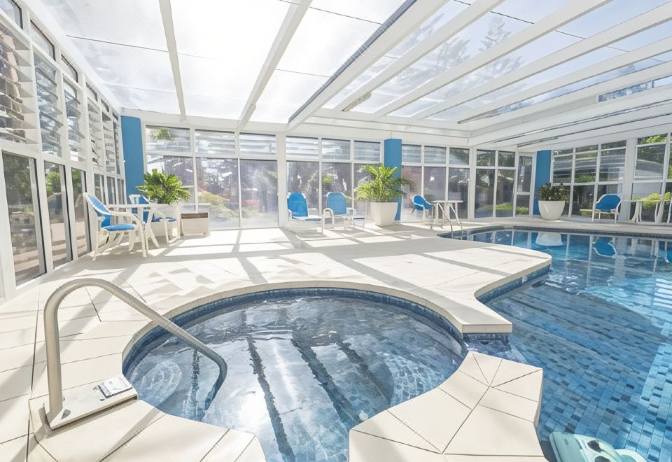 Burleigh Surf Over view