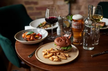 The Kings Arms Отели рядом с достопримечательностью «(Free) Entrance to Blenheim Park»